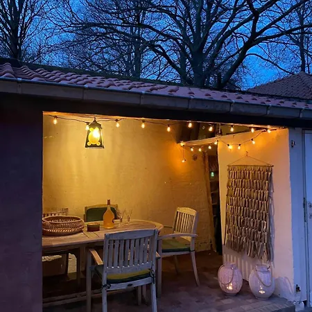 Huswell - Charming Town-house In The Center Of 브뤼헤